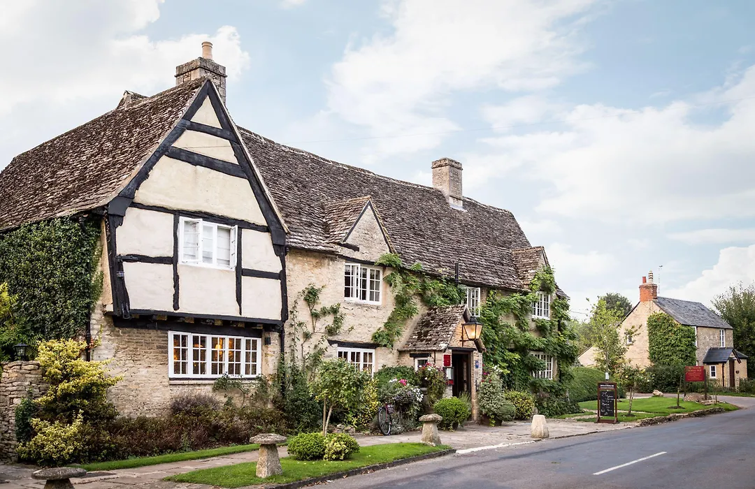 Old Swan-1