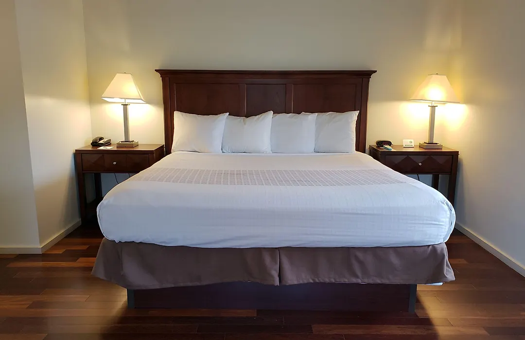 Grand Eastonian Hotel & Suites-1