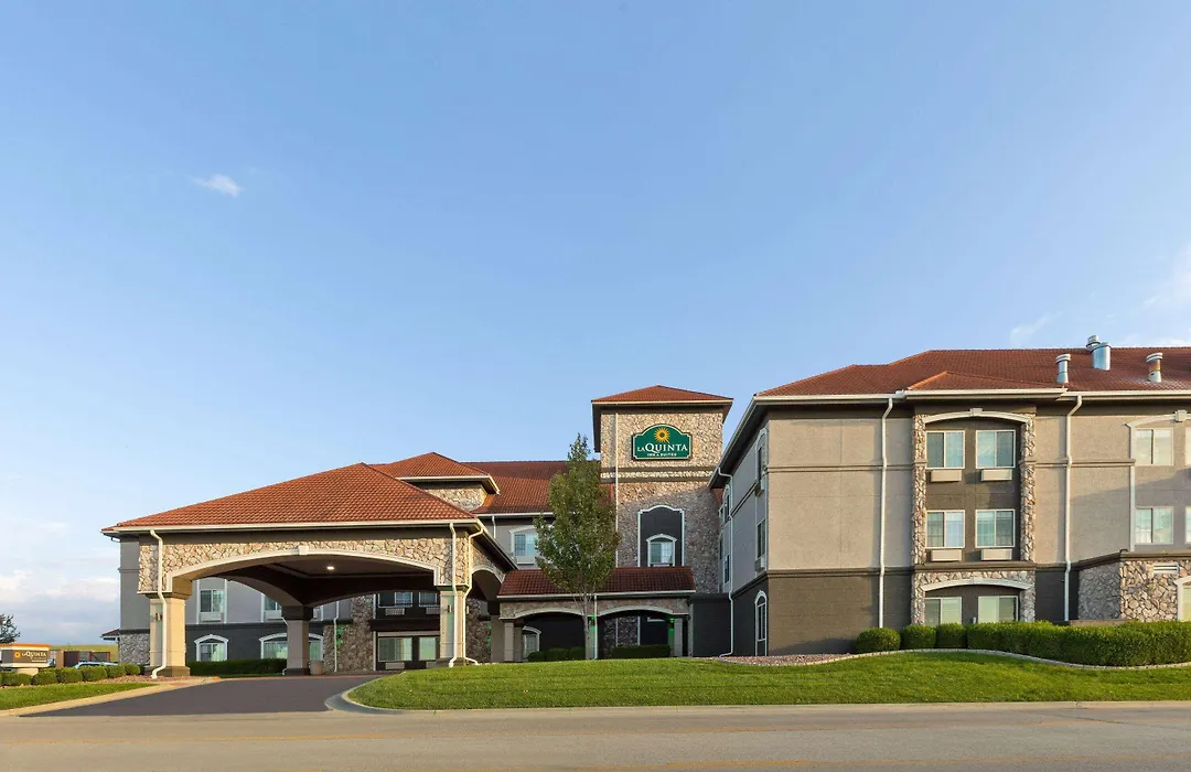 La Quinta By Wyndham Olathe-1