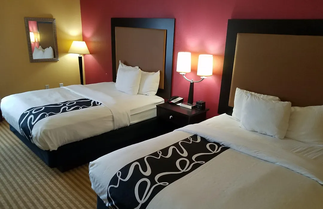 La Quinta By Wyndham Atlanta Union City-1
