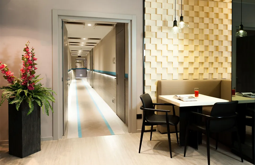 Hotel Lombardia-1