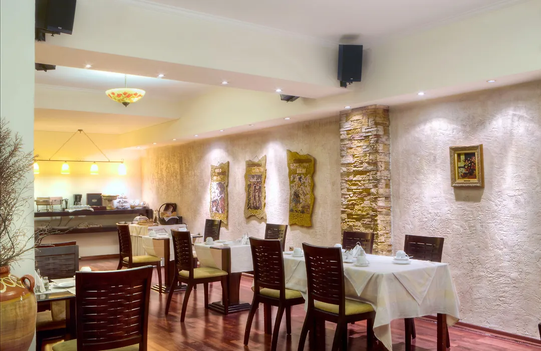 Nicola Hotel-1