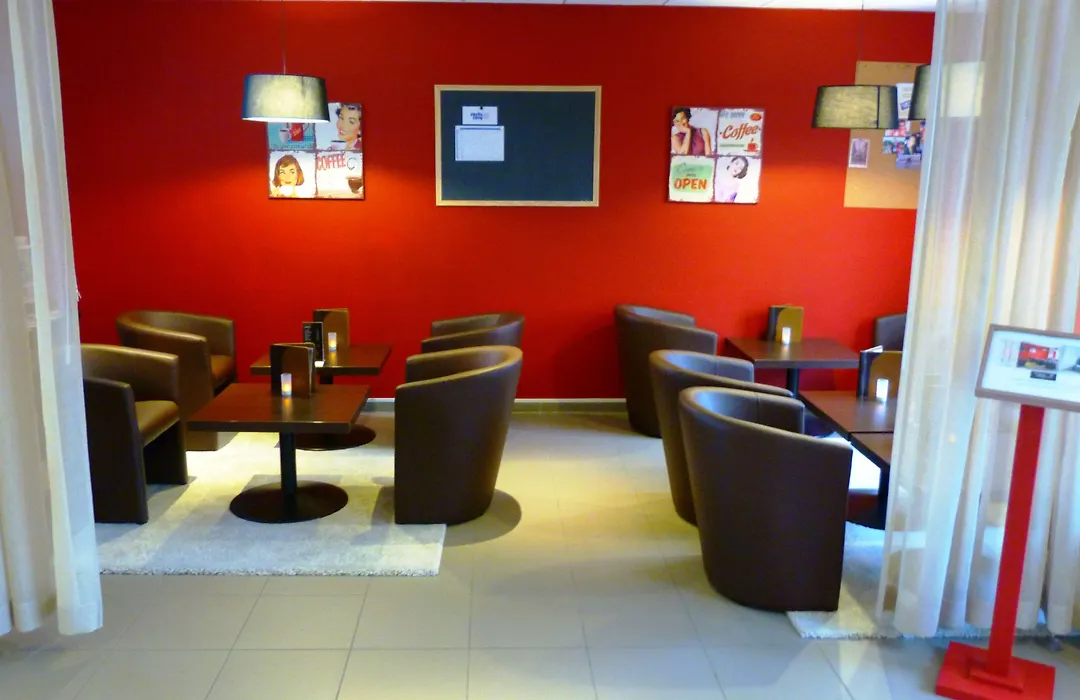 DC Hotel&Restaurant Charleroi Airport-1