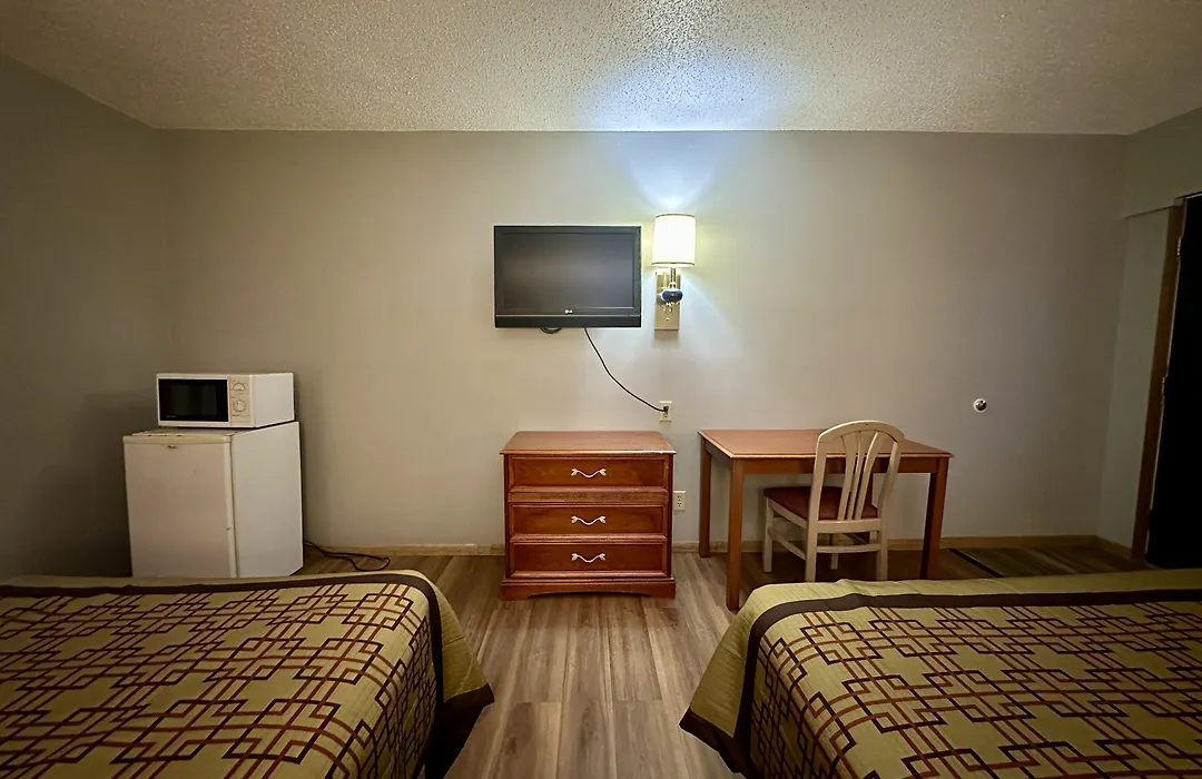 Thunderbird Motor Inn-1