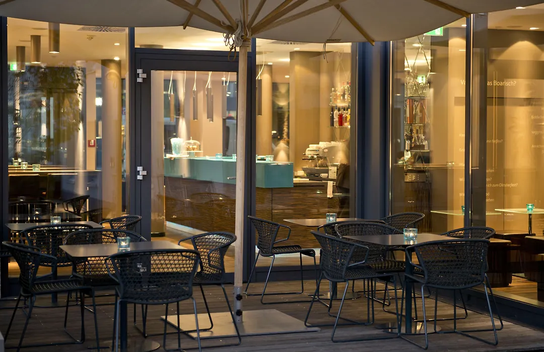 Motel One Muenchen-Westend-1