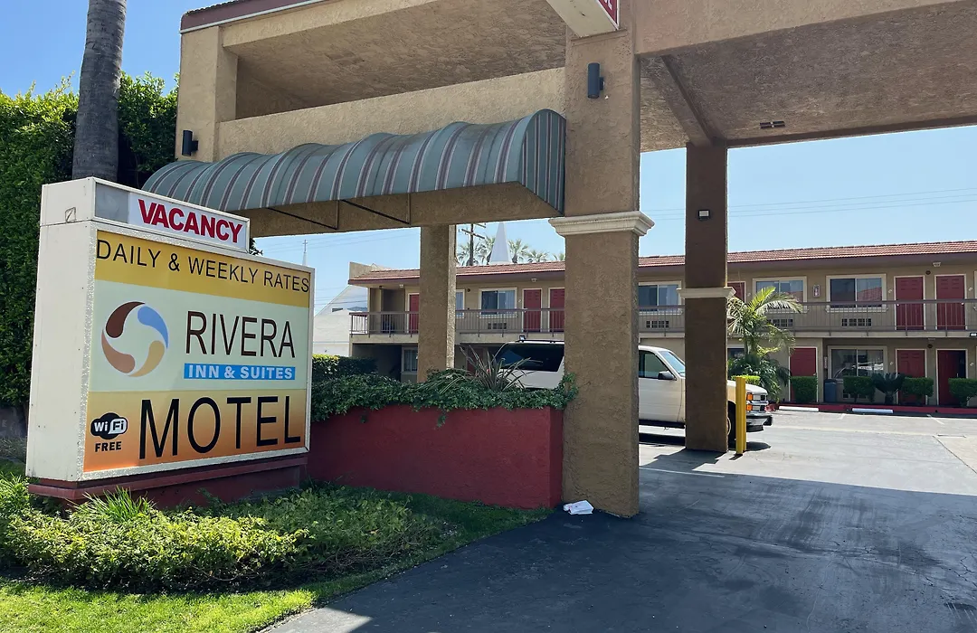 Rivera Inn & Suites Motel-1