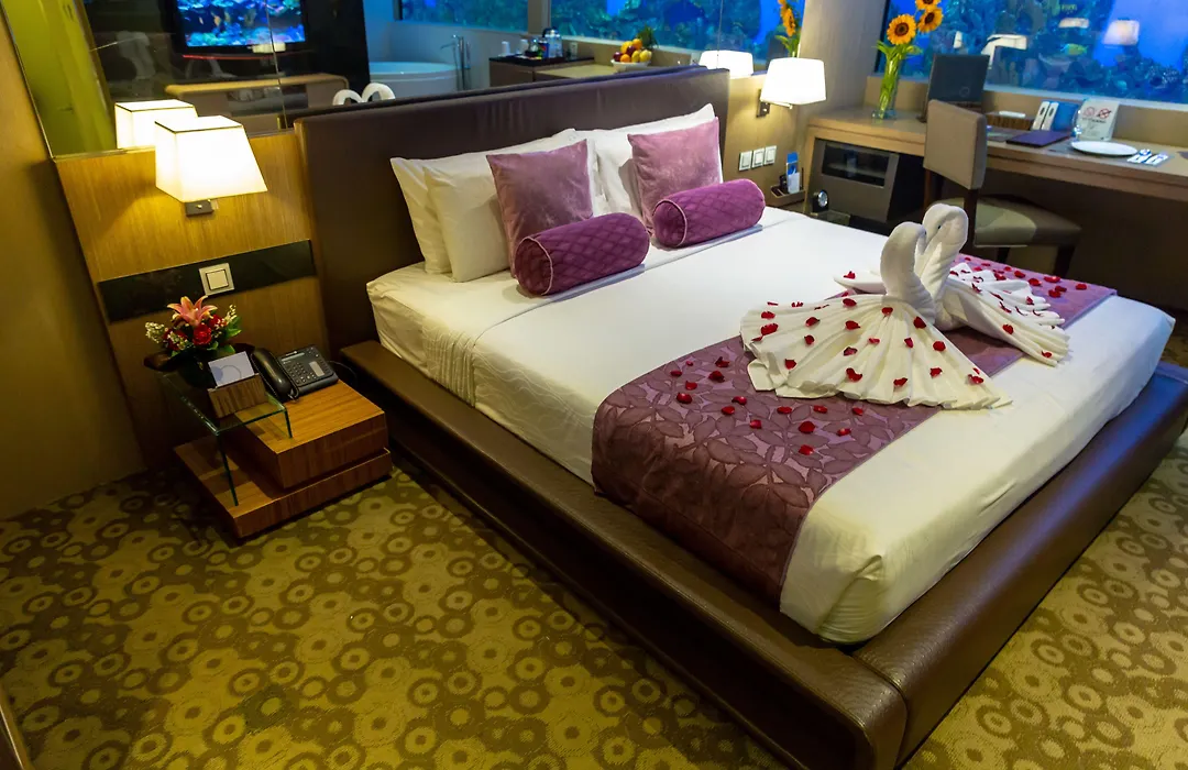 Hotel H2O-1