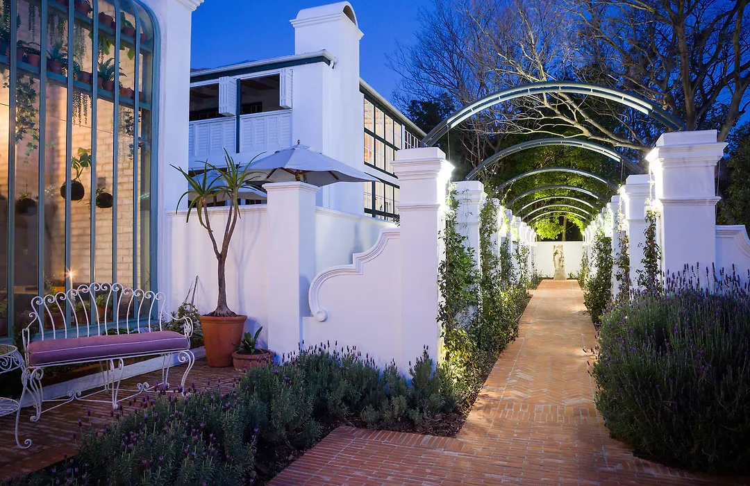 Akademie Street Boutique Hotel-1