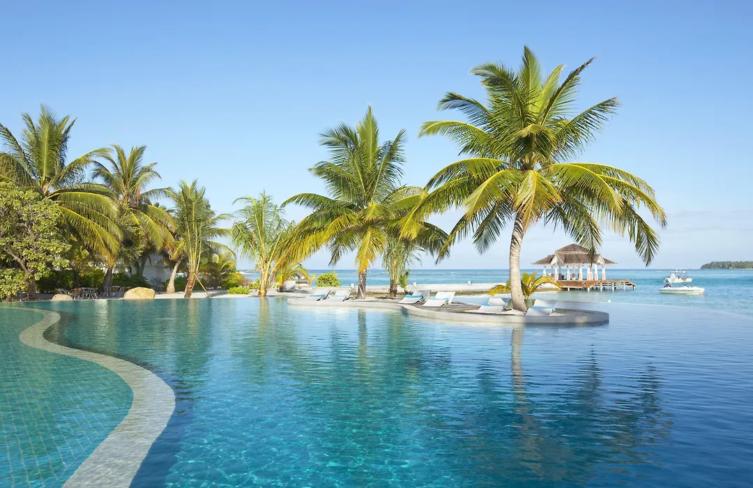 Holiday Inn Resort Kandooma Maldives: Kids Stay, Eat & Dive Free-1
