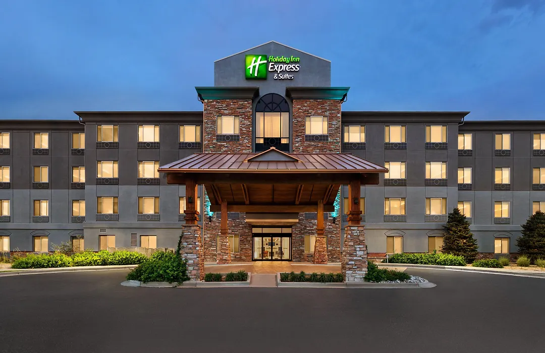 Holiday Inn Express & Suites Denver Airport By Ihg-1