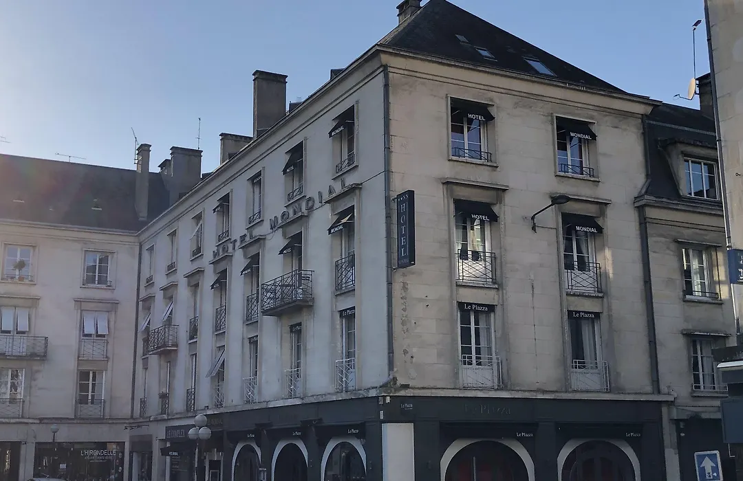 Hotel Mondial-1