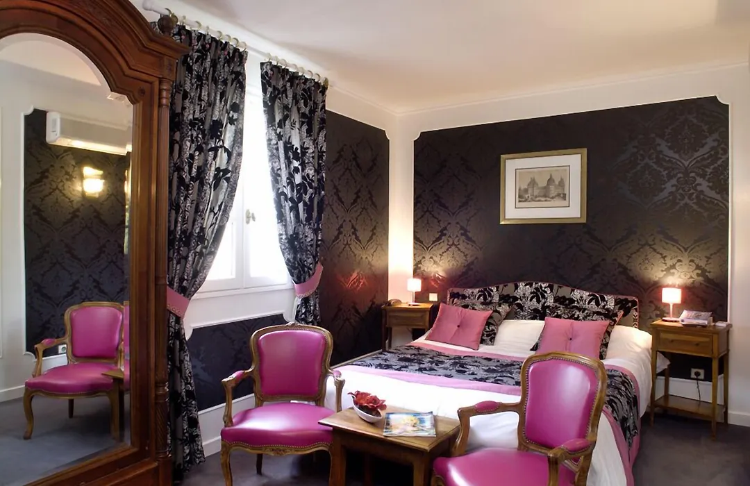 HOTEL LA COGNETTE A 25 Kilomètres de Châteauroux et 30 Kilomètres de Bourges-1