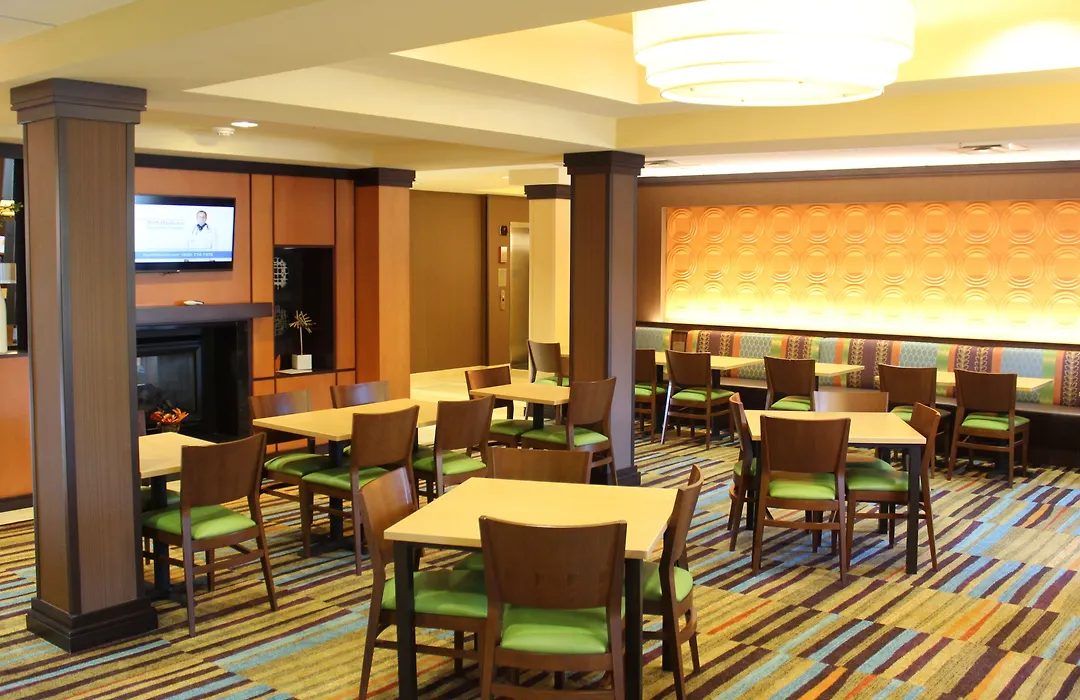 Fairfield Inn And Suites By Marriott Seymour-1