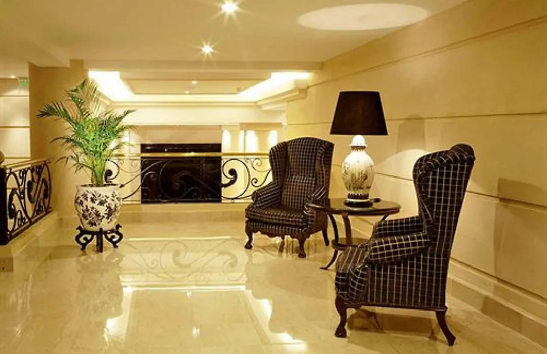 Diplomatic Hotel-1