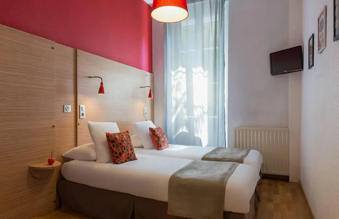Hôtel Edmond Rostand-1