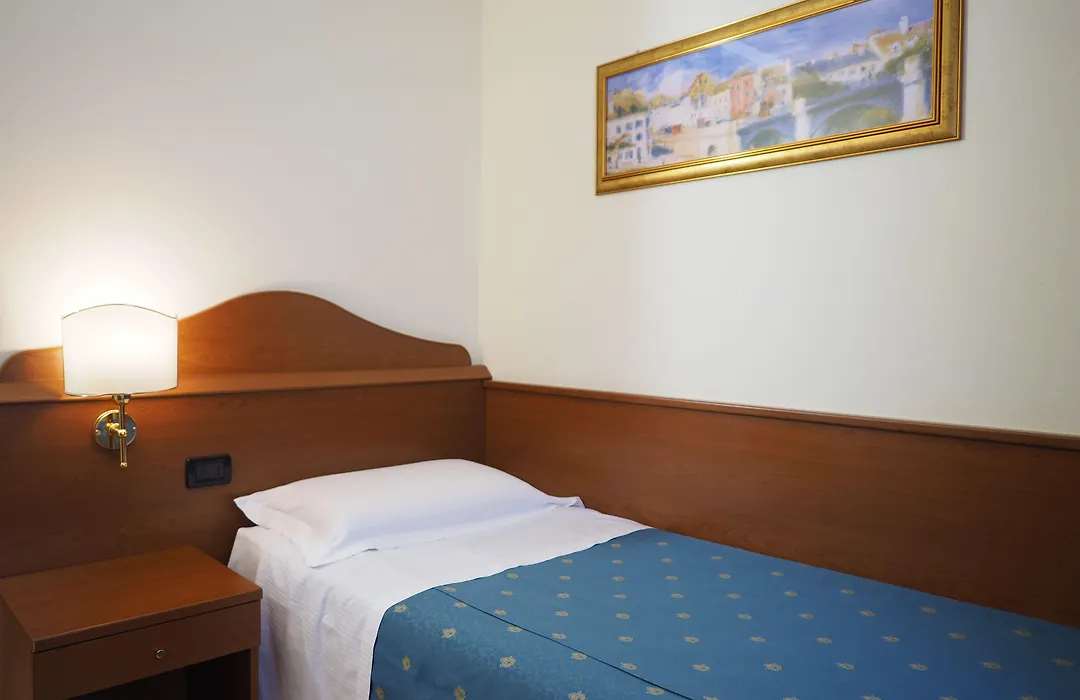 Hotel Cris-1