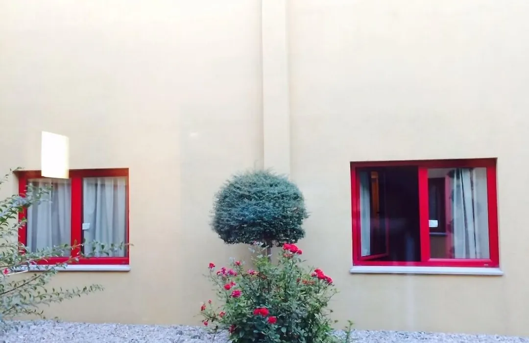 Hotel Jonquera-1