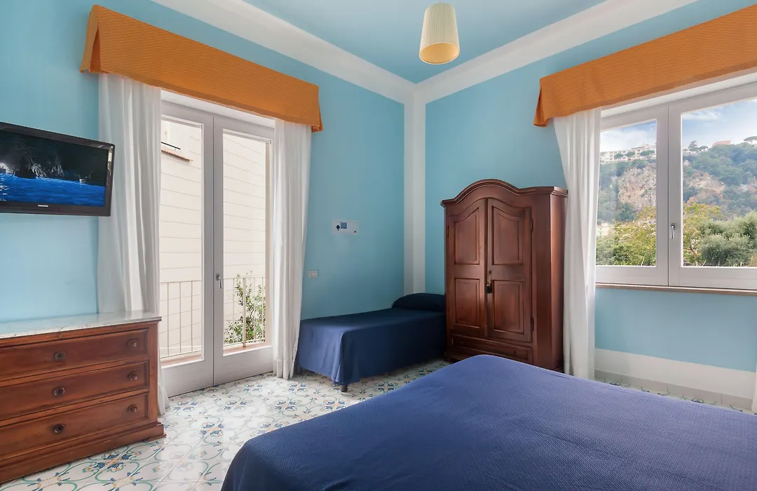 Hotel Mignon Meuble-1