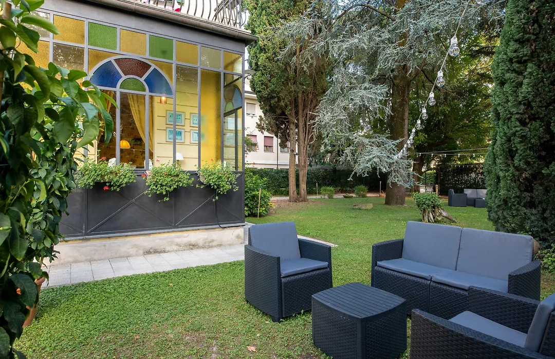 Villa Romantica Wellness & Spa-1