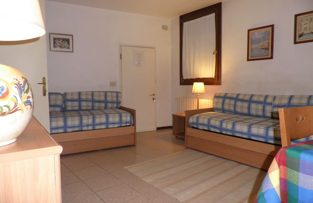 Al Campaniel Bed And Breakfast-1