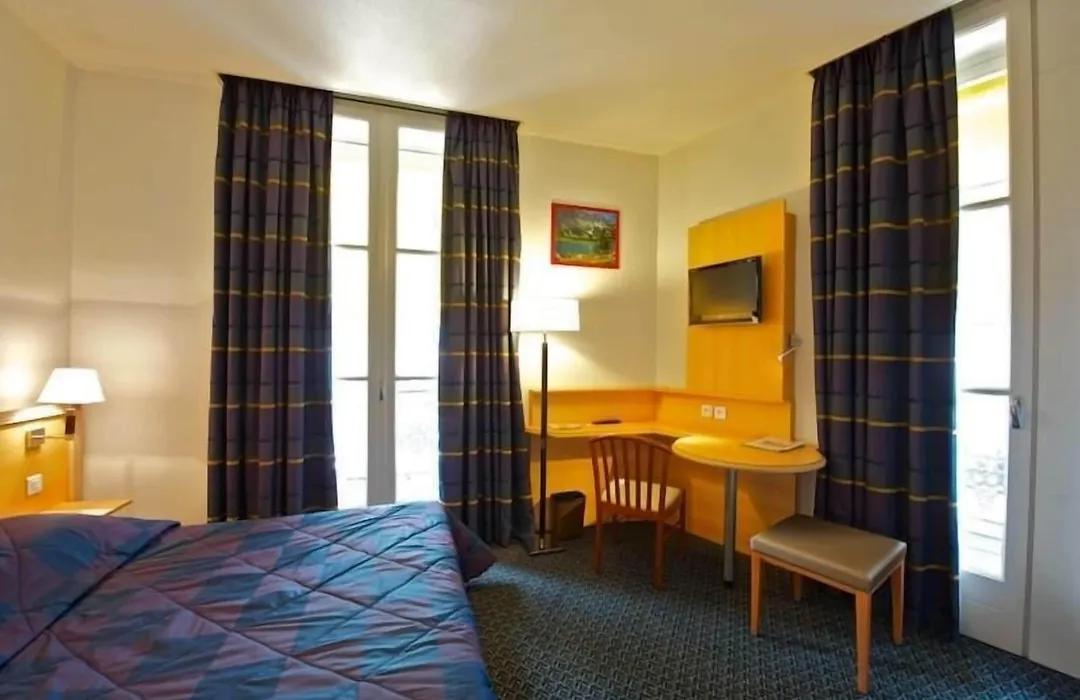 Hotel Le Bourbon Pau Centre-1