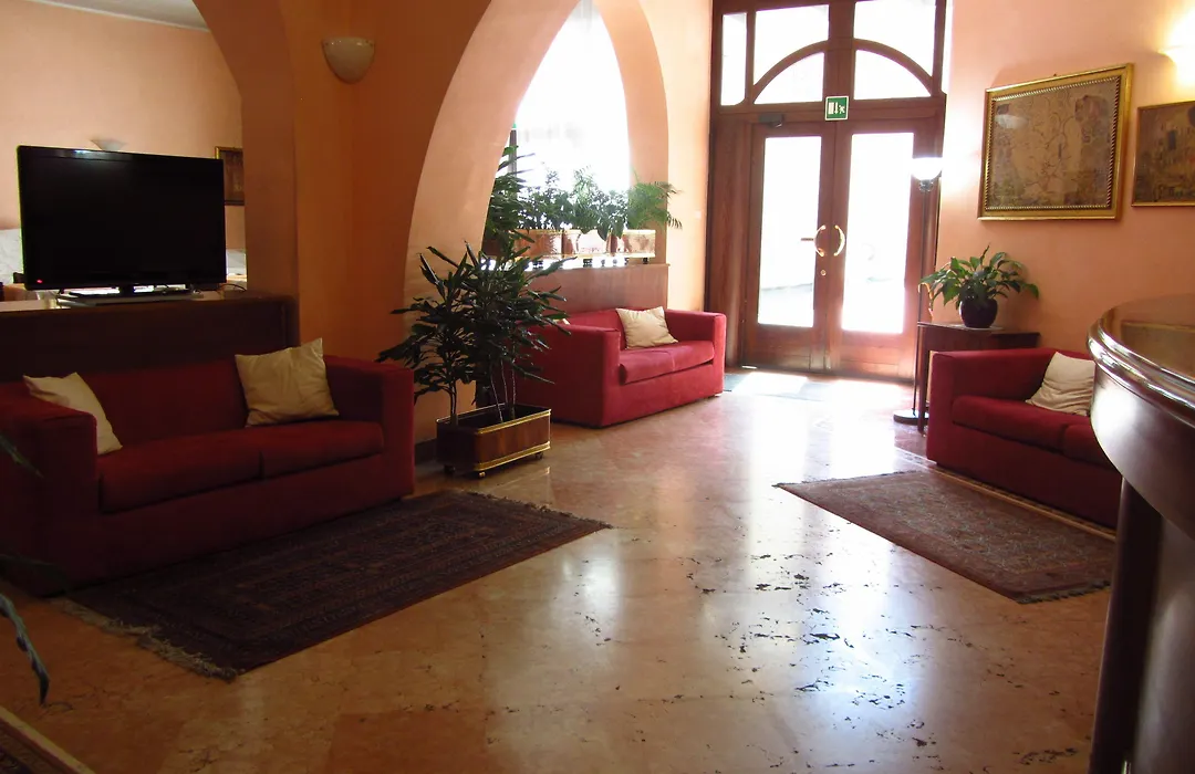 Albergo Cappello E Cadore-1