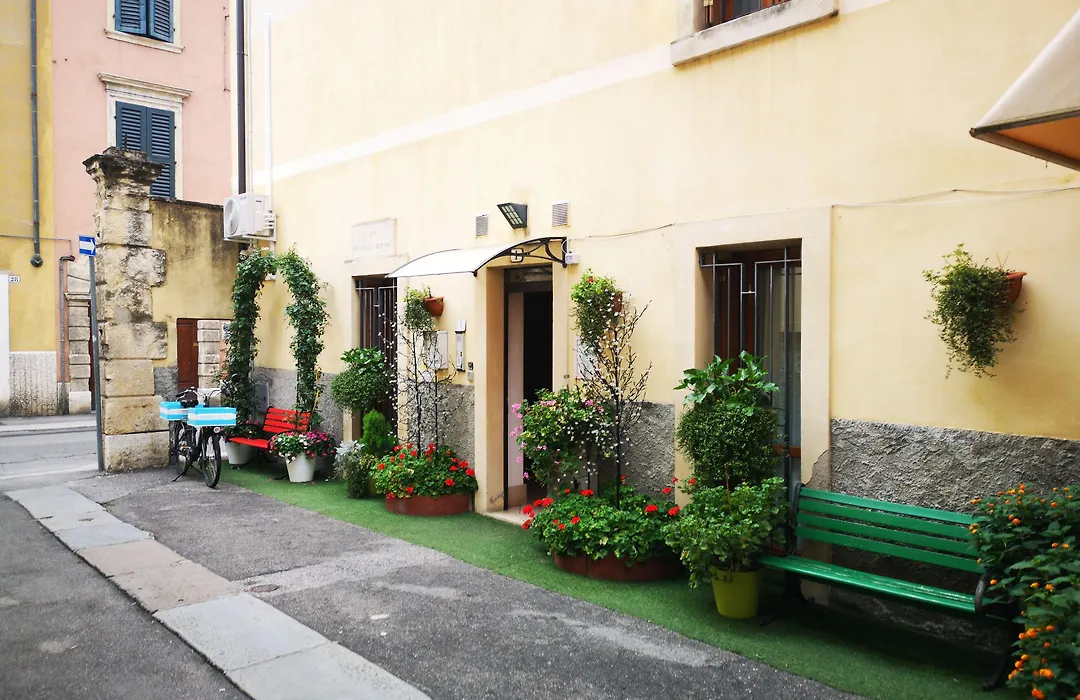 Giardino Giusti House & Court-1