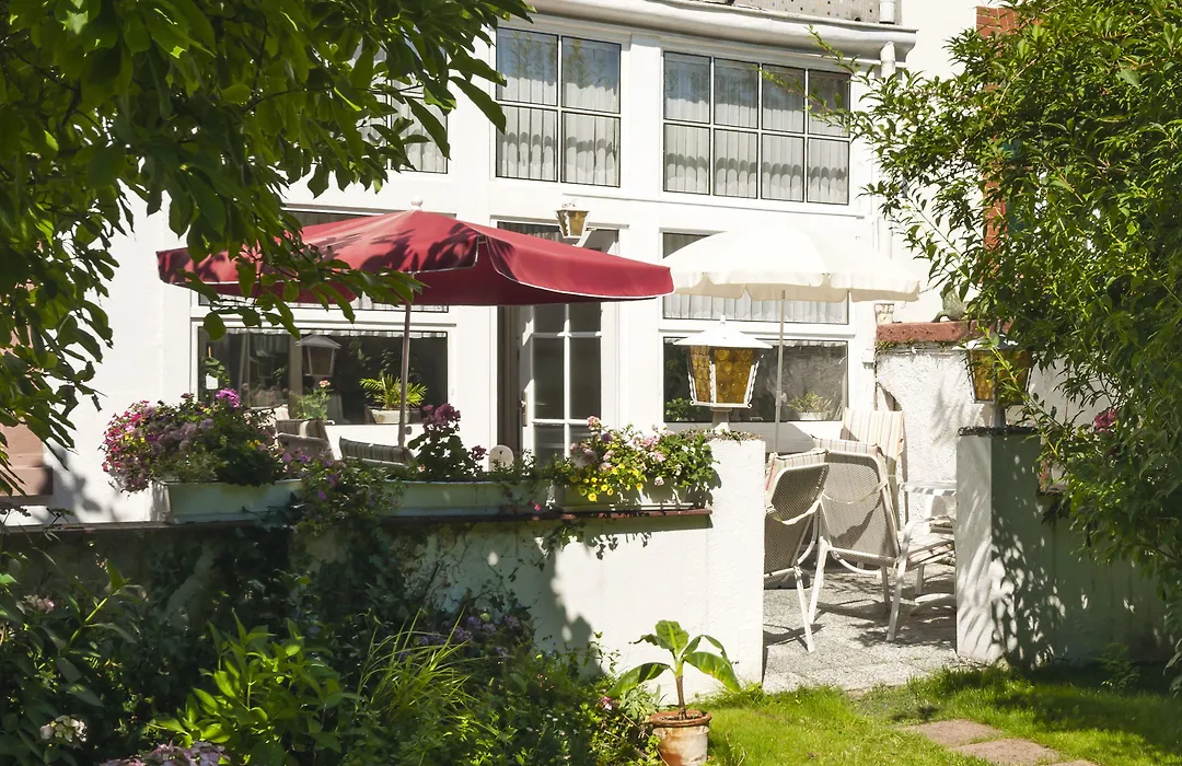 Hotel Am Berg-1