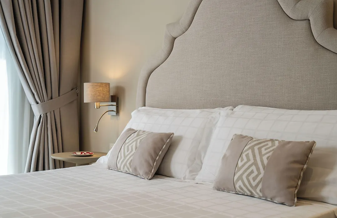 Hotel Capri (Adults Only)-1