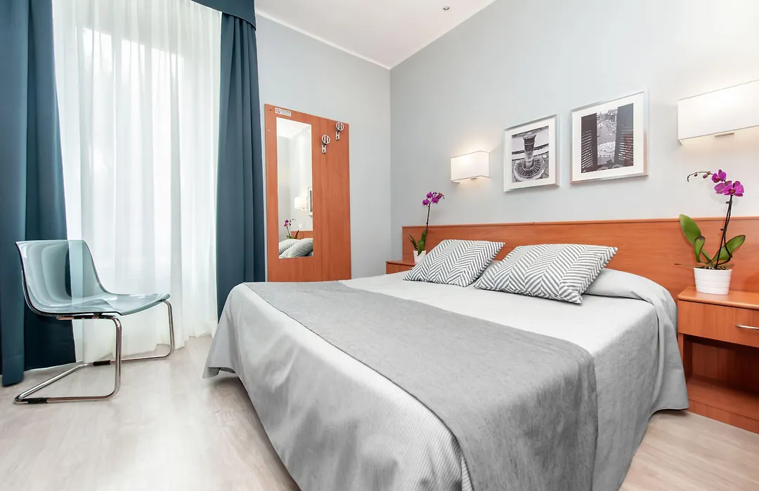 Roi Hotel-1