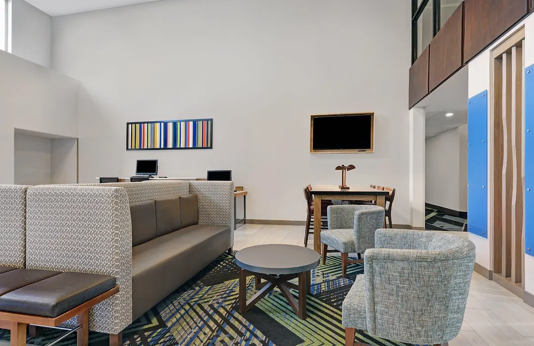Holiday Inn Express Newport By Ihg-1