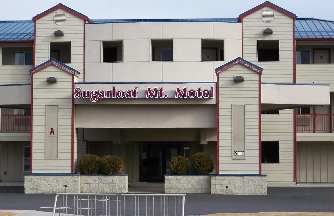 Sugarloaf Mountain Motel-1