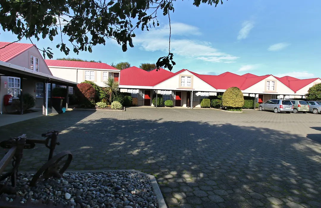 Balmoral Lodge Motel-1
