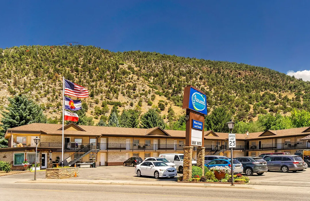 Glenwood Springs Inn-1