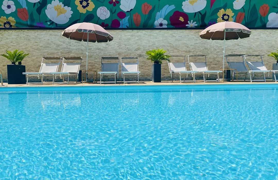 Green Park Hotel-1
