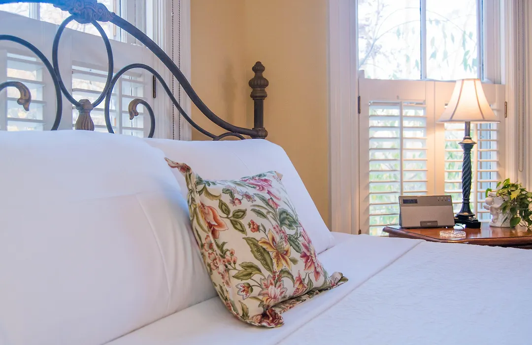 Oak Hill On Love Lane Bed And Breakfast Inn-1
