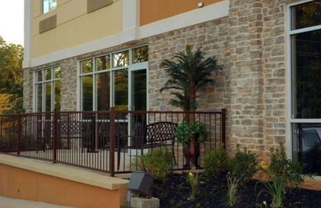 Comfort Suites Kilgore-1