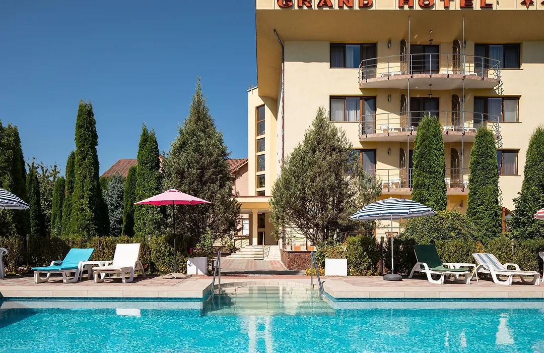 Grand Hotel-1