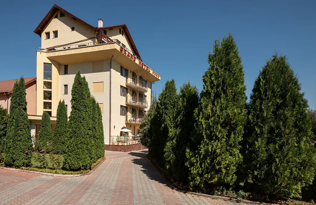 Grand Hotel-1