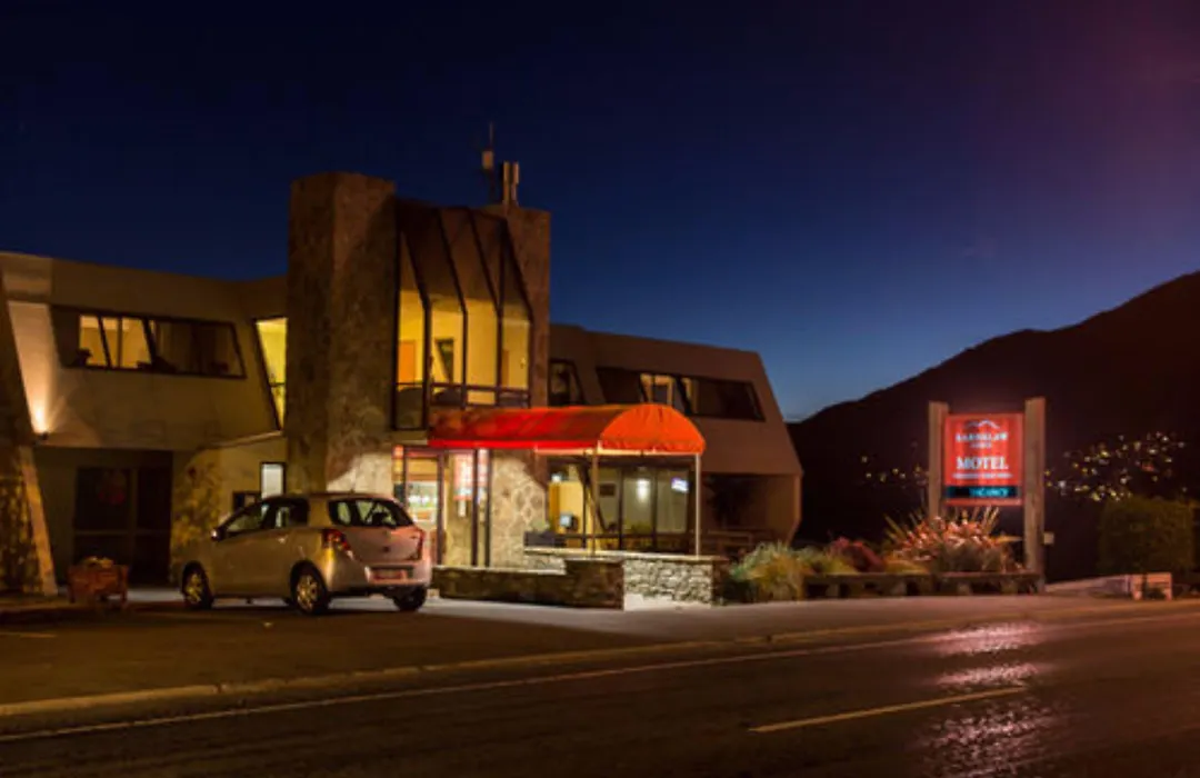 Earnslaw Lodge-1