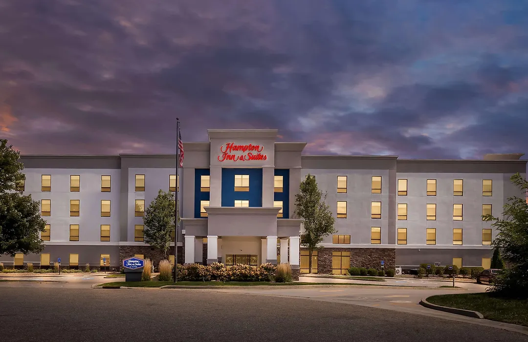 Hampton Inn & Suites Canton-1