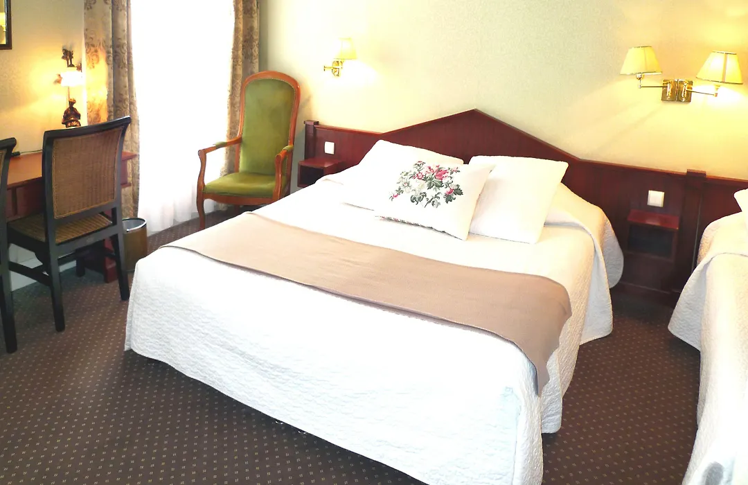 Hôtel Du Manoir-1