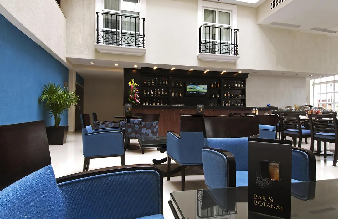 Fiesta Inn Toluca Centro-1