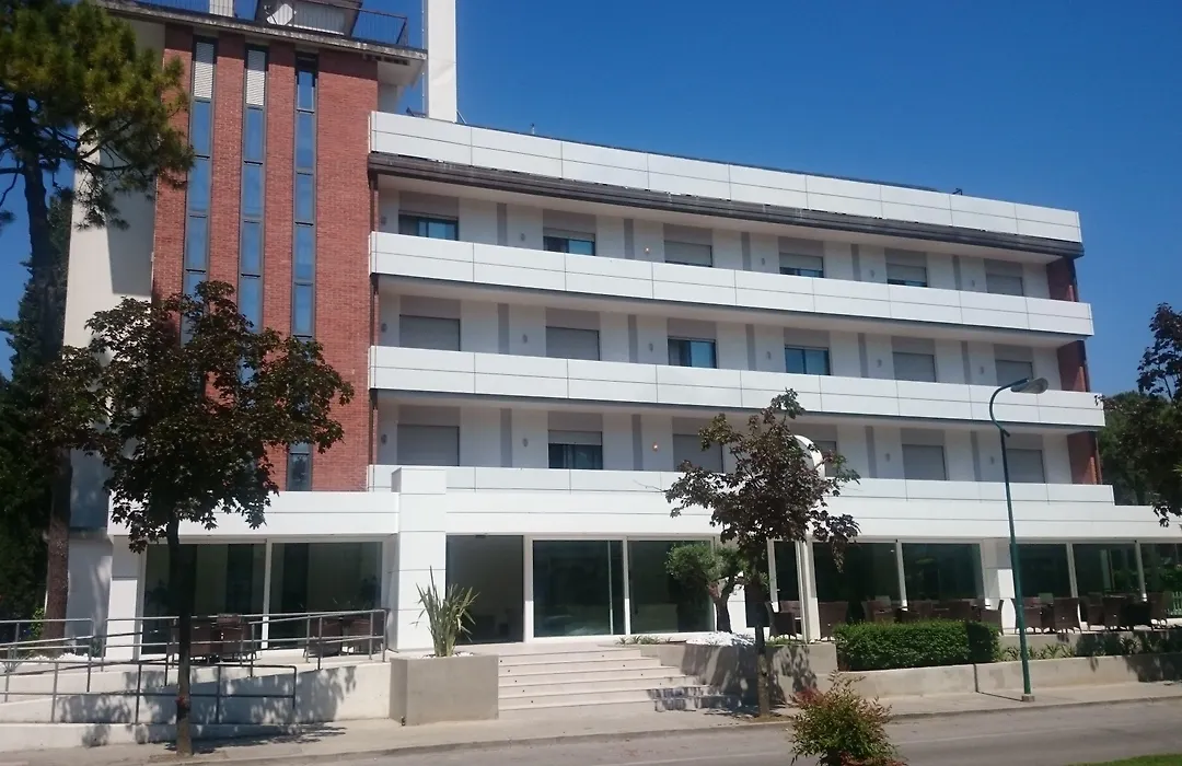 Hotel Helvetia-1