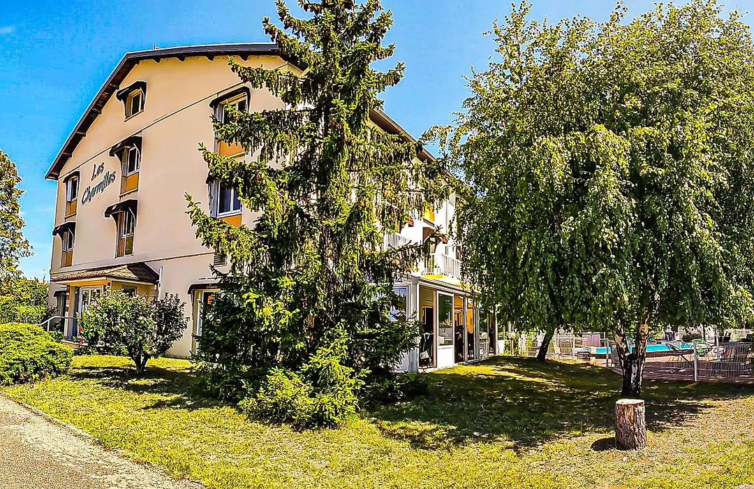 Logis Les Charmilles Chalon-Sur-Saone Sud-1