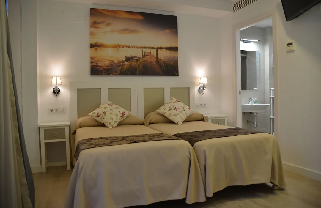 Hotel Dona Lina-1