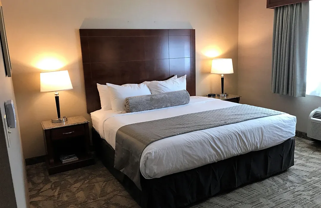 Medallion Inn And Suites-1