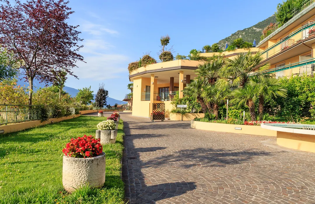 Hotel Cristina-1