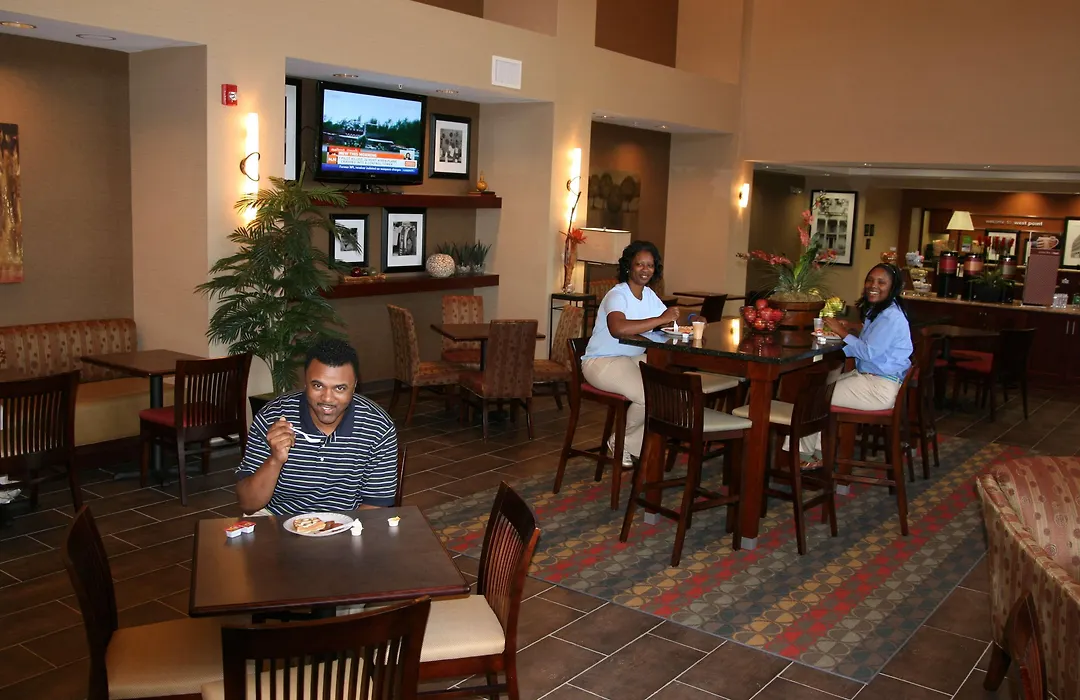 Hampton Inn And Suites West Point-1