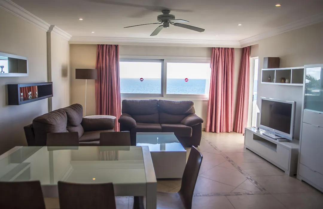 Hamilton Court-1